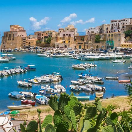 Appartamento Sul Mare Кастеламаре дел Голфо Екстериор снимка