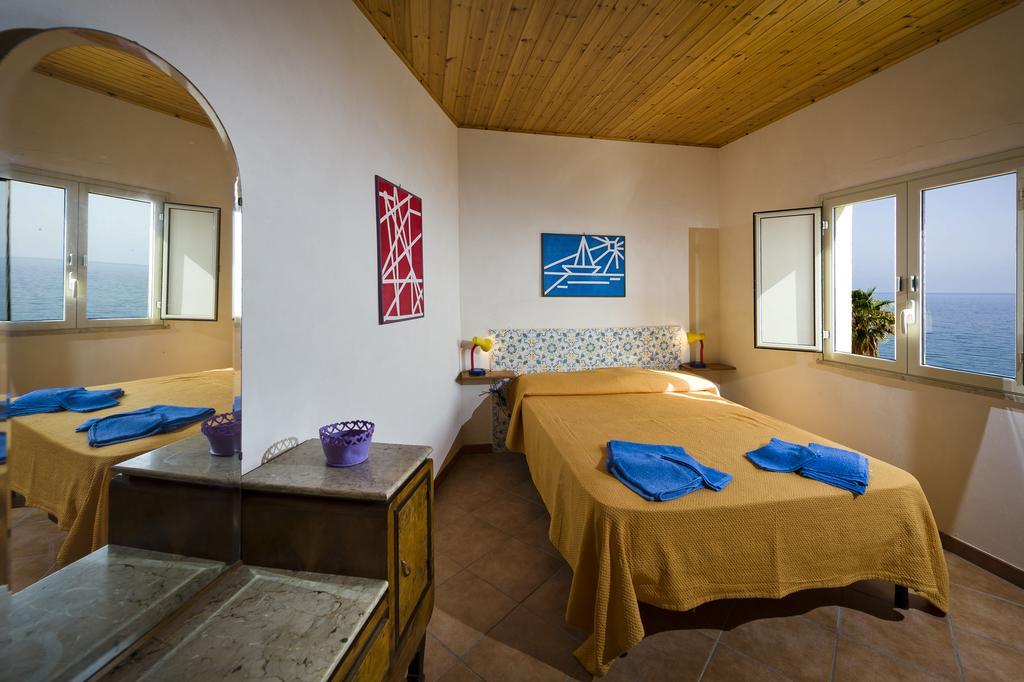 Appartamento Sul Mare Кастеламаре дел Голфо Стая снимка