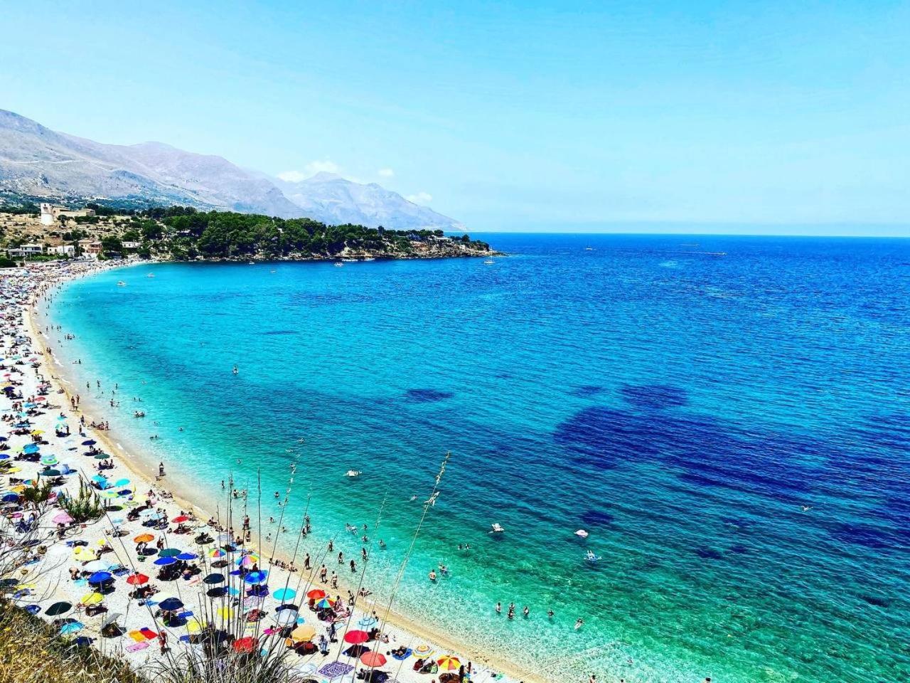 Appartamento Sul Mare Кастеламаре дел Голфо Екстериор снимка